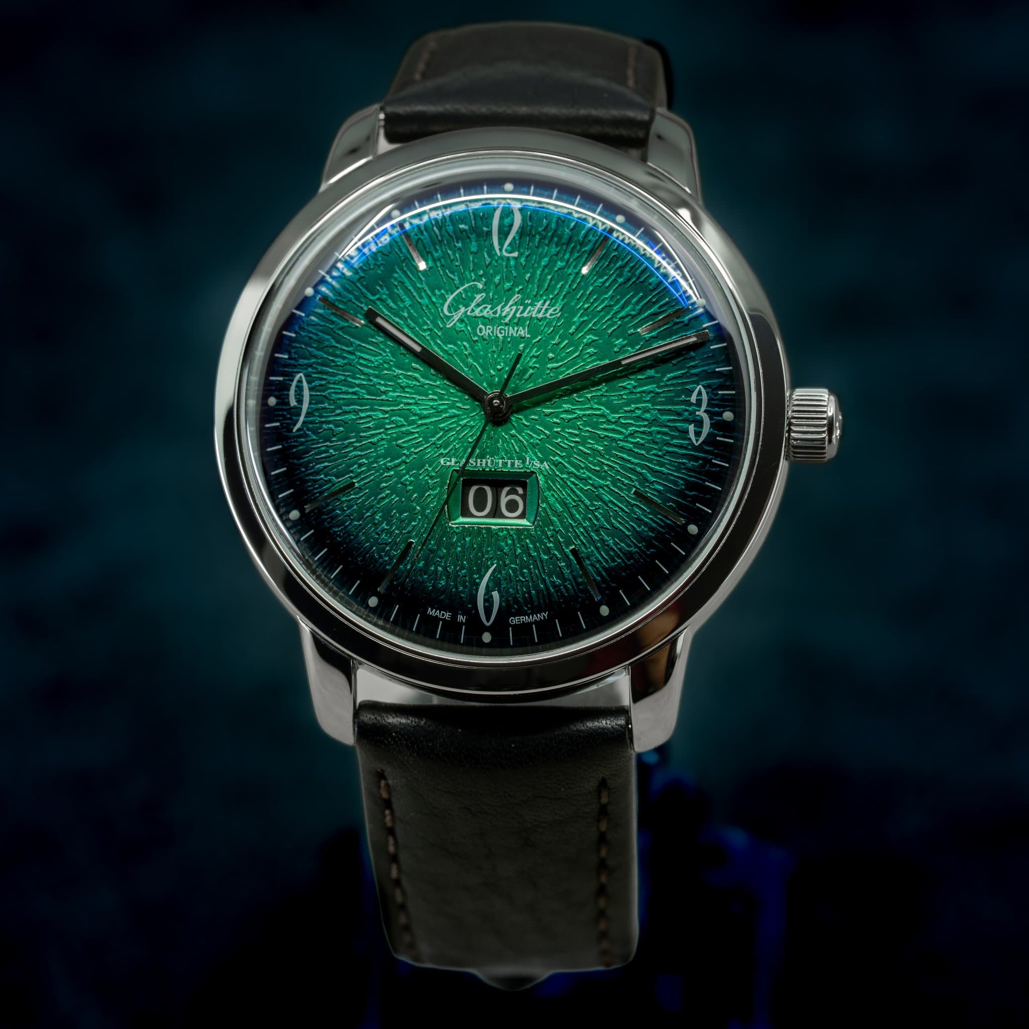 Glashütte Original Sixties Panorama Date (Ref. 2-39-47-04-02-04) — photo 8